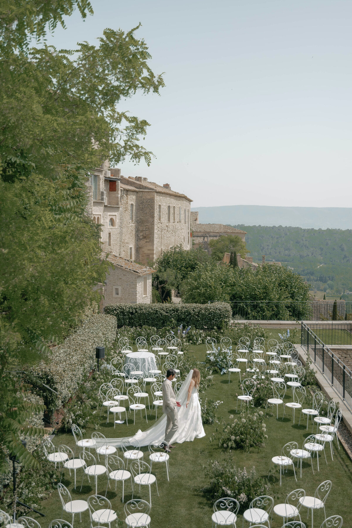 Wedding-Bastide-de-Gordes-Provence-florist17