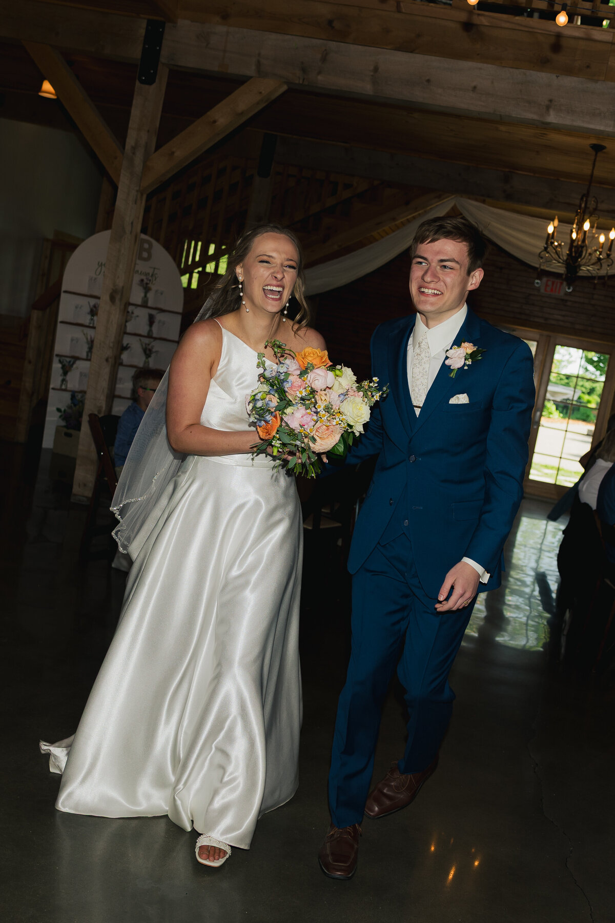 Sydney and Brant's Rustic Midwest Wedding Photography-518