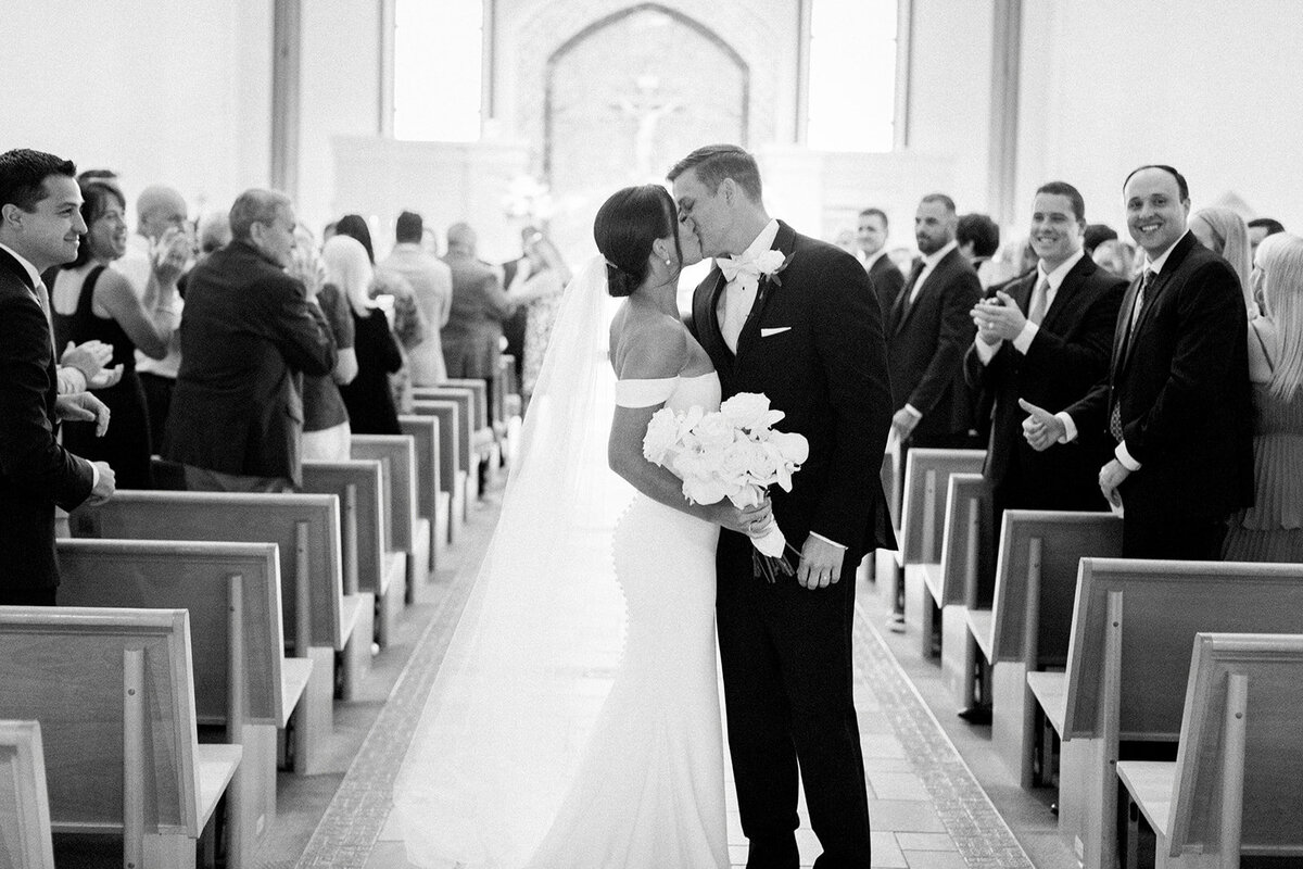 LIZZIE BAKER PHOTO _ Samantha & Mike _ 7 . 16 . 2022 _ The Foxglove Wedding _ Atlanta Wedding Photographer _ Atlanta Film Photographer-259