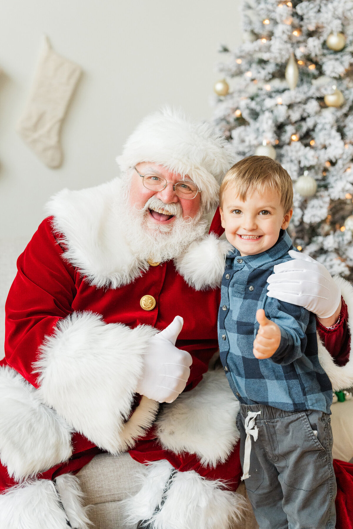 Santa Pictures Minneapolis_Yantes Photo_0022