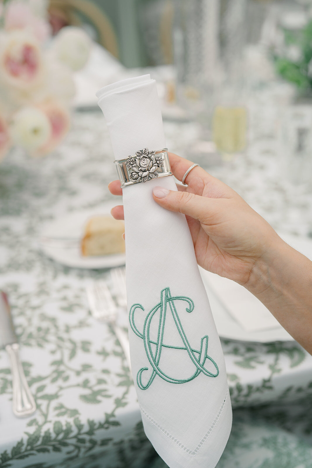 lowndes_grove_outdoor_spring_wedding_Kailee_DiMeglio_Photography-1188