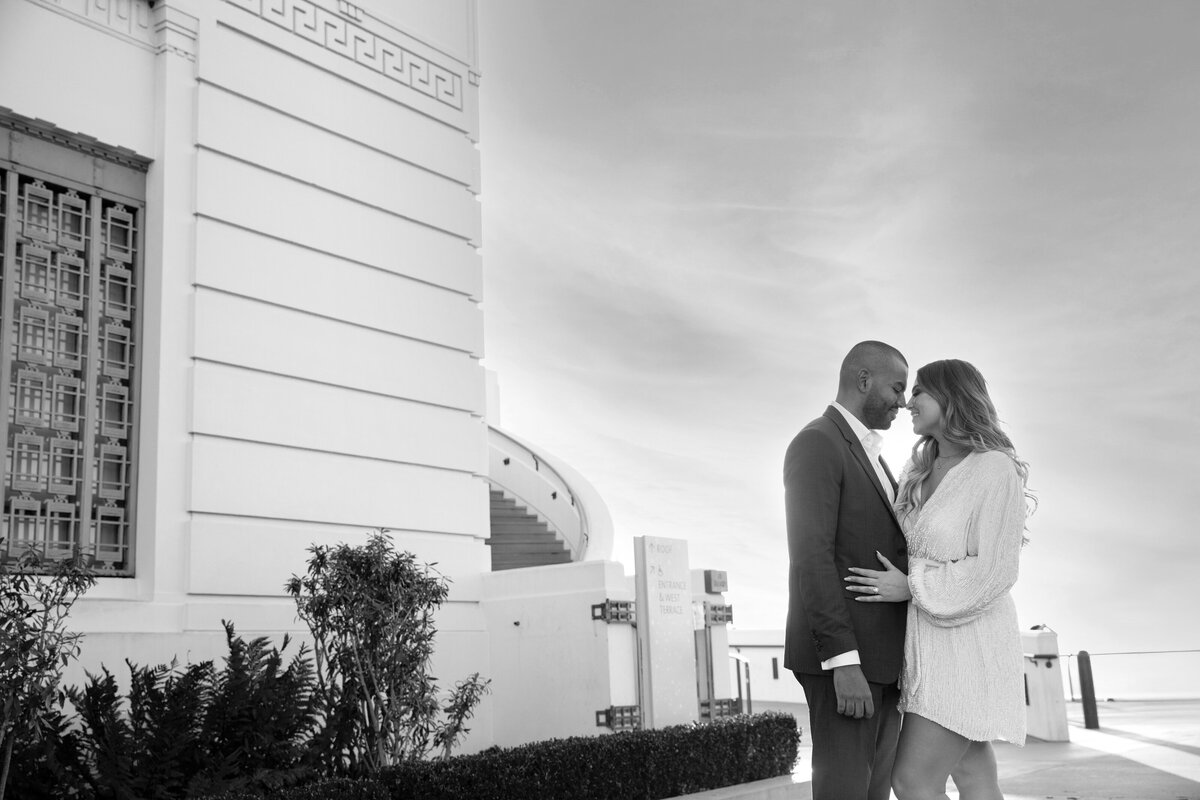 Griffith observatory in black and white