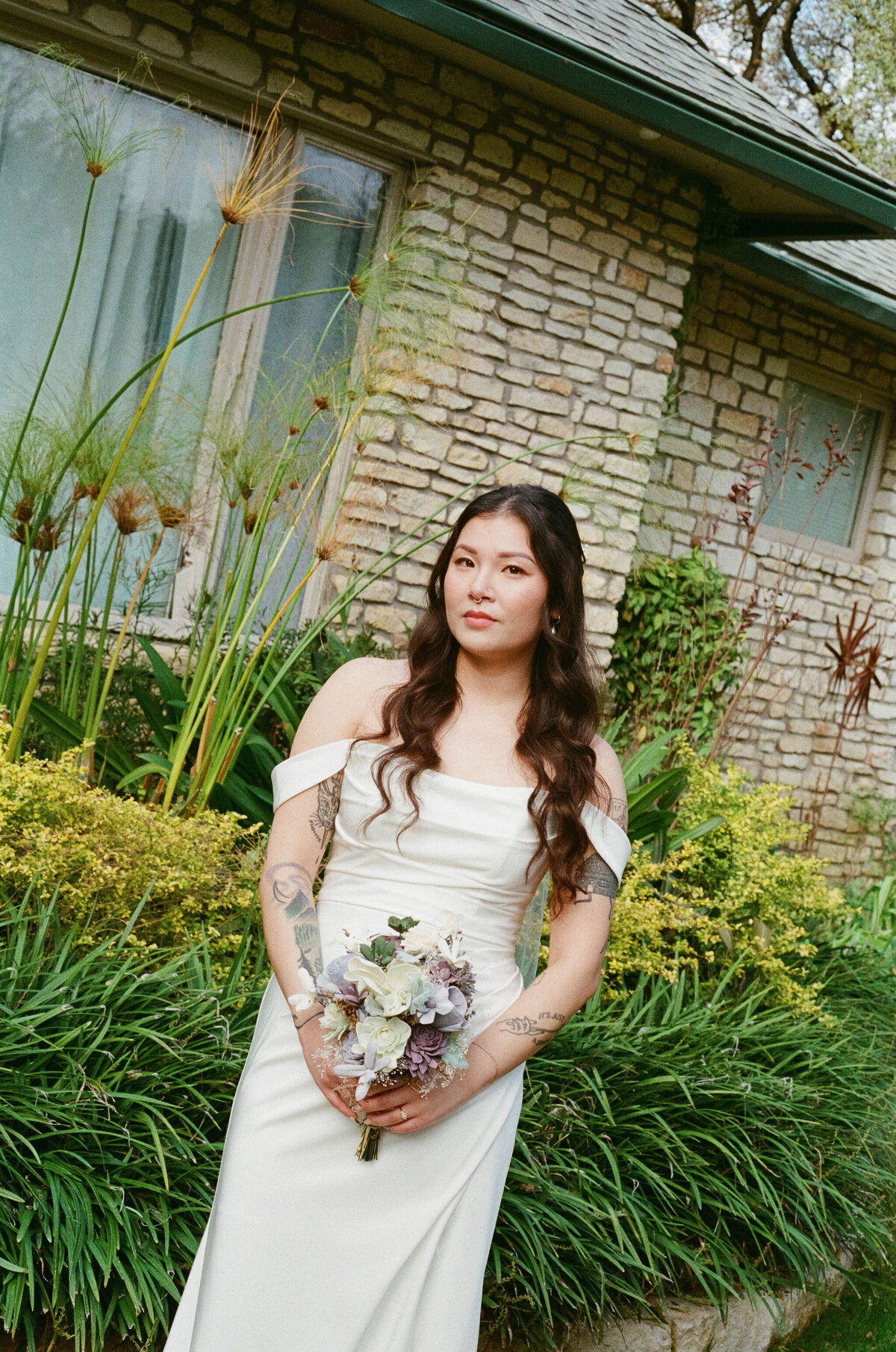 Lindsey&AlexWeddingPhotos_Film_AustinWeddingPhotographer_HereafterFilms_-30
