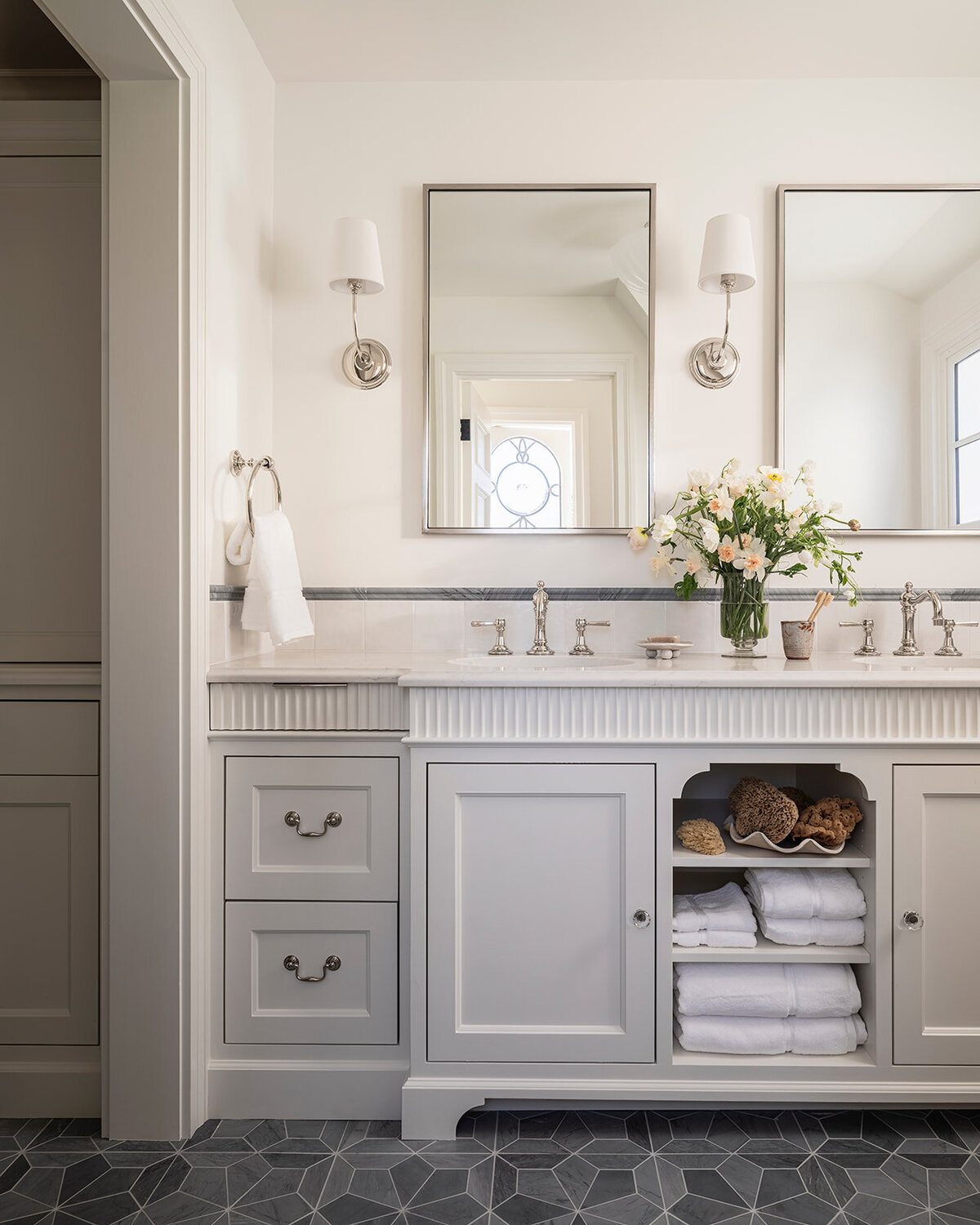 Kat Lawton Interiors - Seattle Interior Designer - Seattle Dutch Colonial - GARMAN_KM4039-HDR-Edit