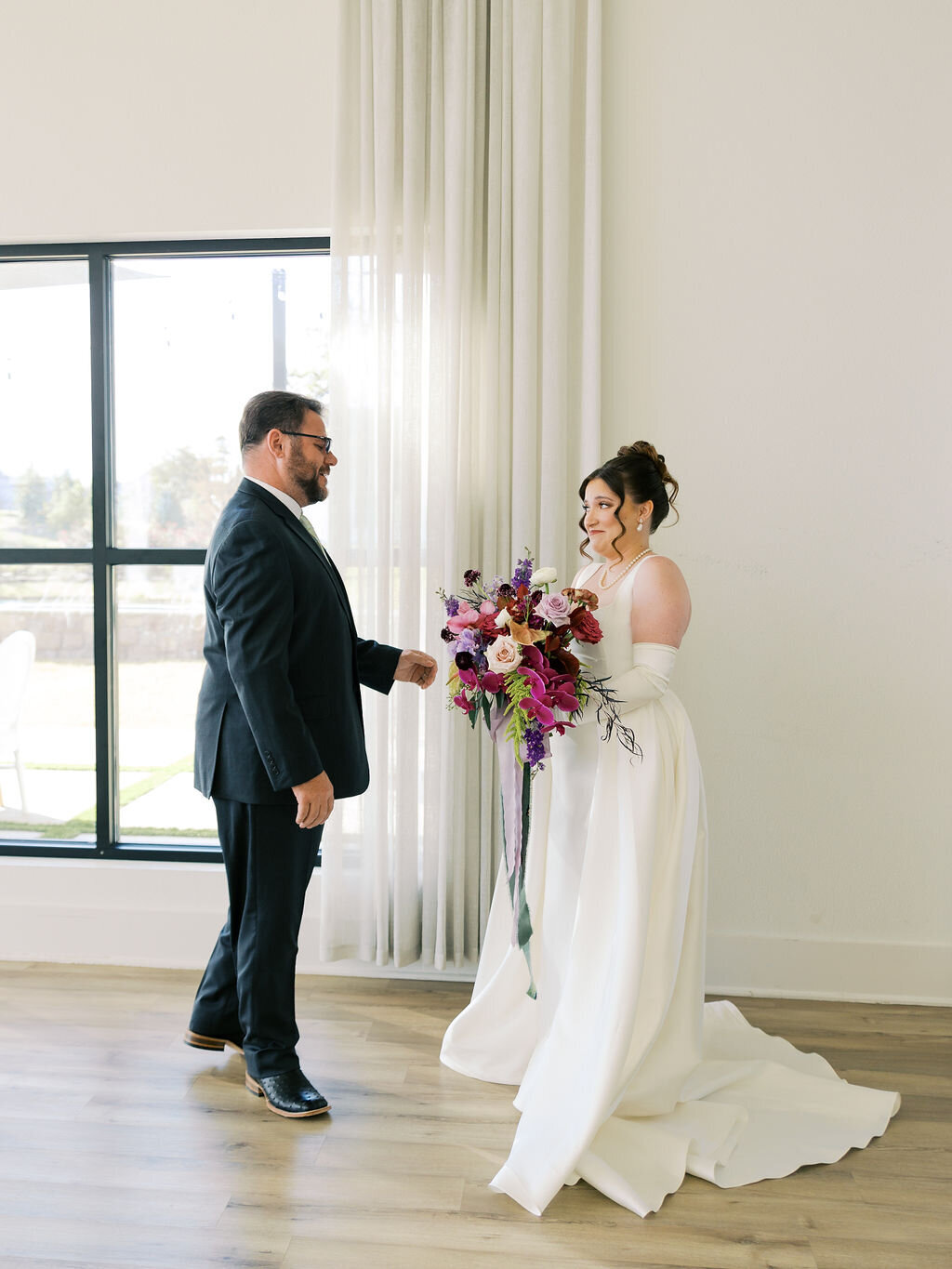 3.FirstLookwDad-Chelsea&Aaron-AlisonBrookePhotography-5