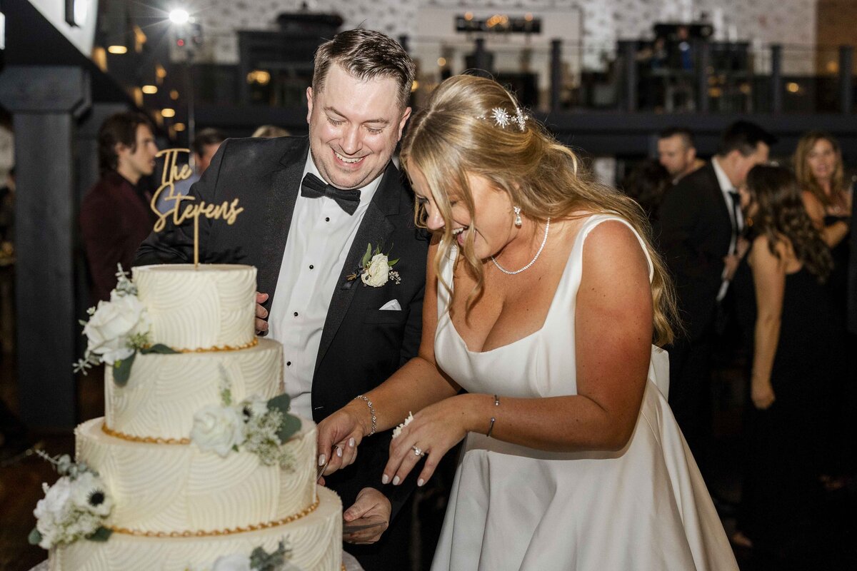 Winter Great Gatsby Black Tie Vibe Wedding Inspiration - Ashley Mac Photographs -Top Wedding Photographer - New Jersey - New York - Connecticut - Rhode Island - East Coast -48