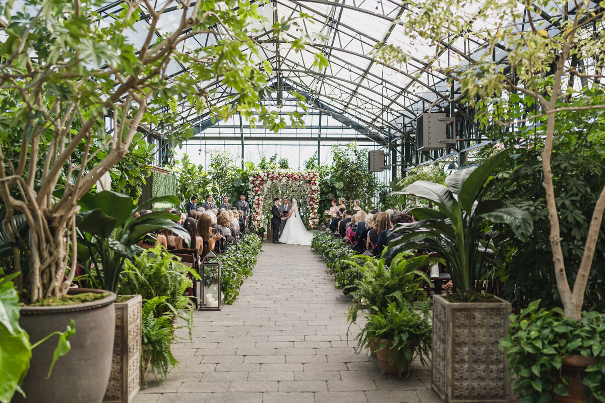 BLUSH AND BLACK SPRING PLANTERRA CONSERVATORY WEDDING IN WEST BLOOMFIELD, MICHIGAN PROVIDED BY KARI DAWSON, TOP-RATED DETROIT WEDING PHOTOGRAPHER, AND HER TEAM67