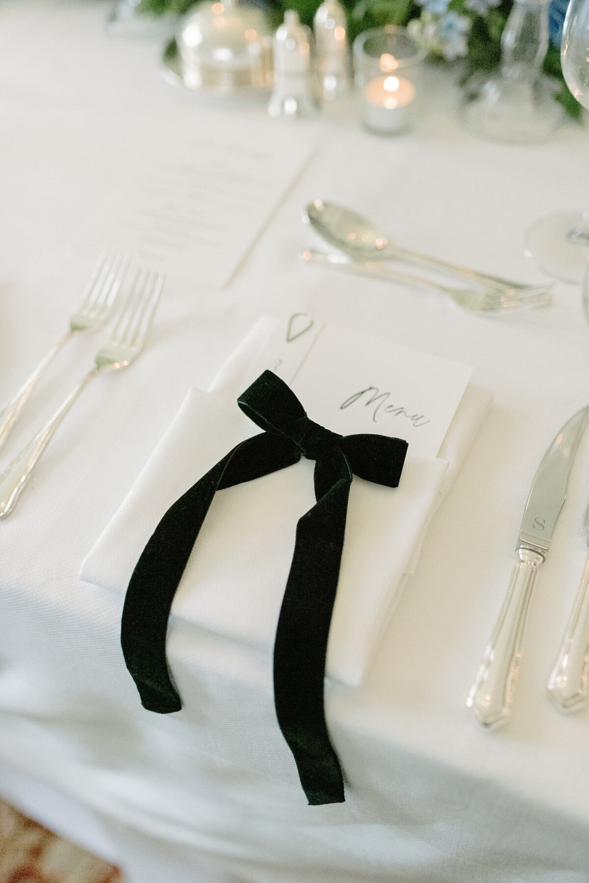 Velvet bows on the tables on a Gleneagles wedding day. Image by award winning luxury wedding photographer Scotland, Jill Cherry Porter.