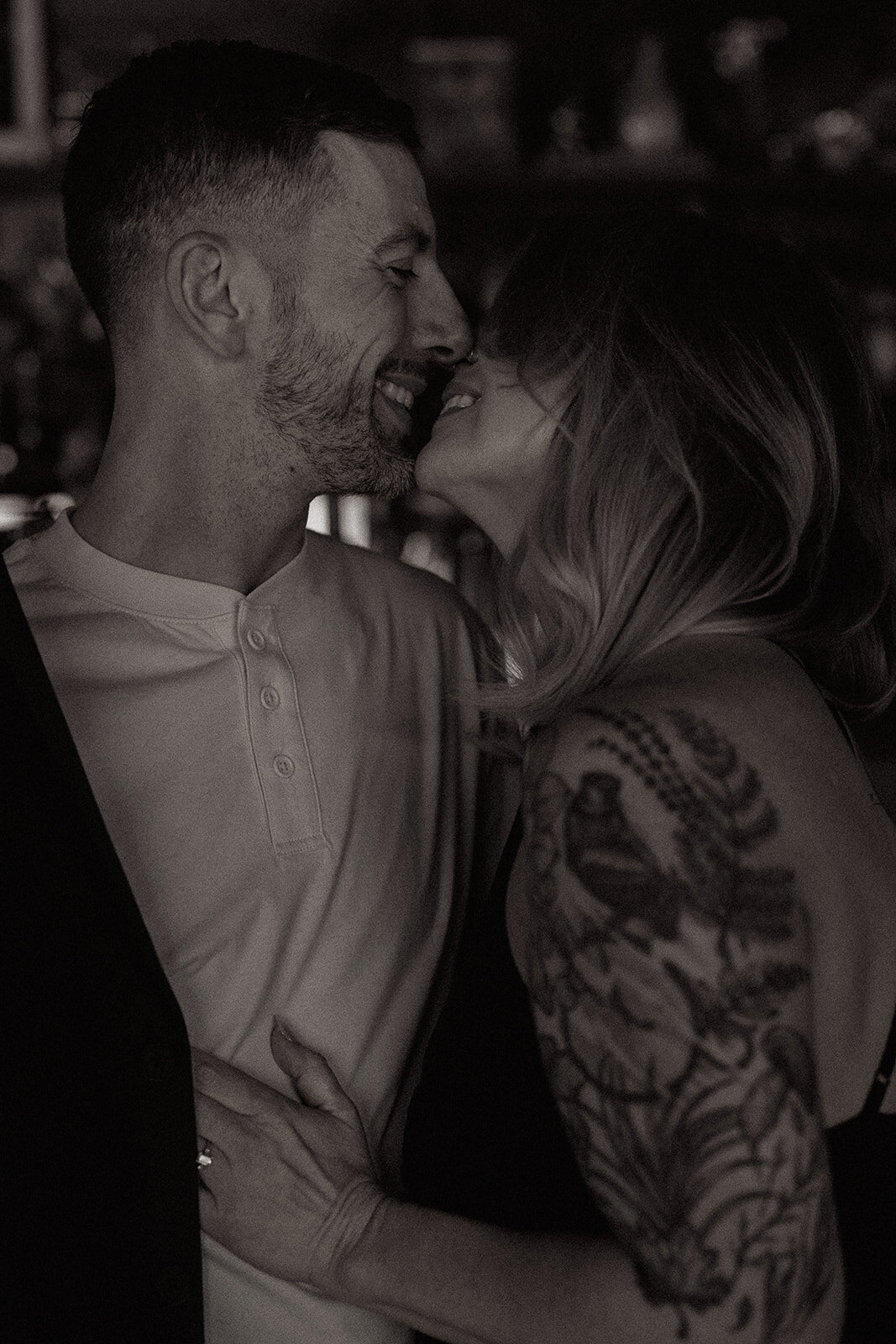 quad-cities-engagement-rob-sarah-downtown-4