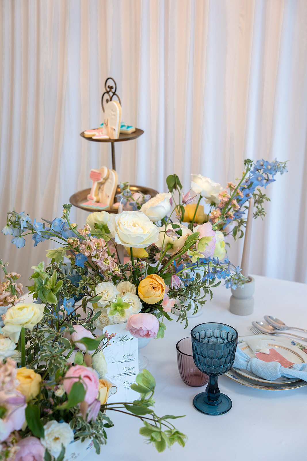 shooting-inspiration-aix-en-provence-fleurs-bleu-rose78