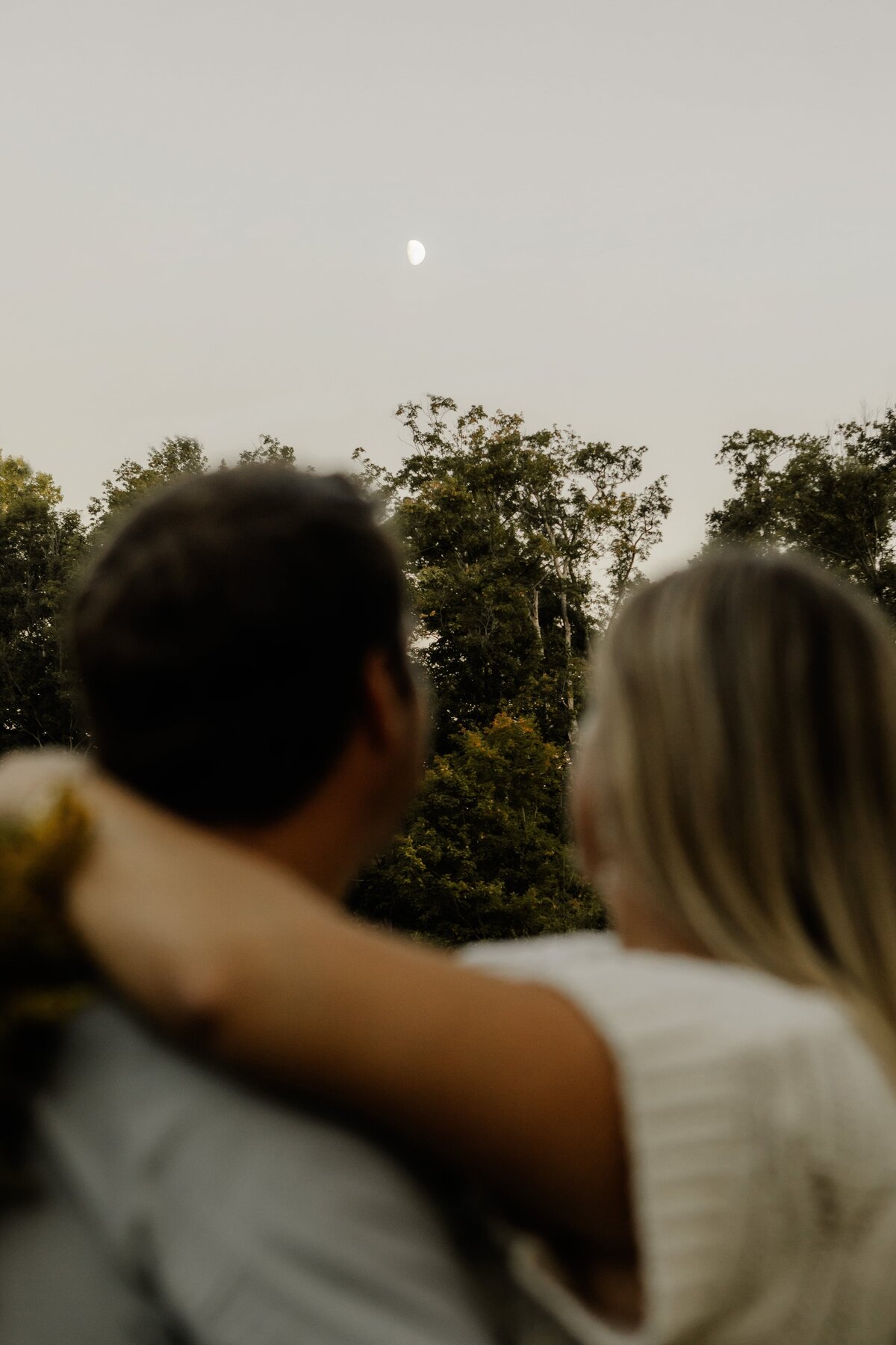 whimsical-wildflower-engagement-2