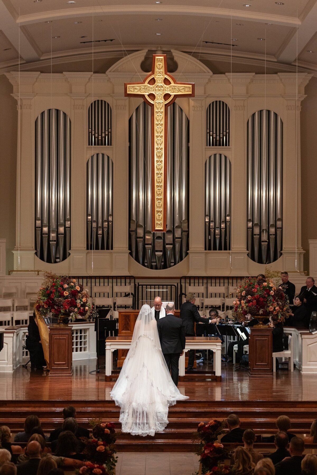 Wedding ceremony at Preston Hollow Presbyterian Church