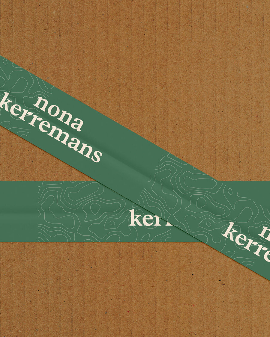 Personalisatietape met logo voor Nona Kerremans – duurzaam verpakkingsdesign