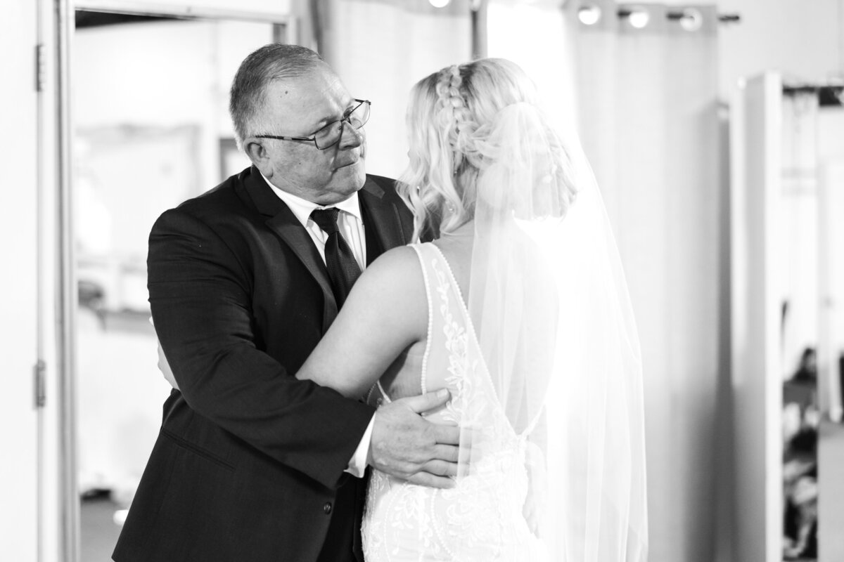 HOBBS-GROVE-WEDDING-KIMBERLEE-DEREK-2023-17