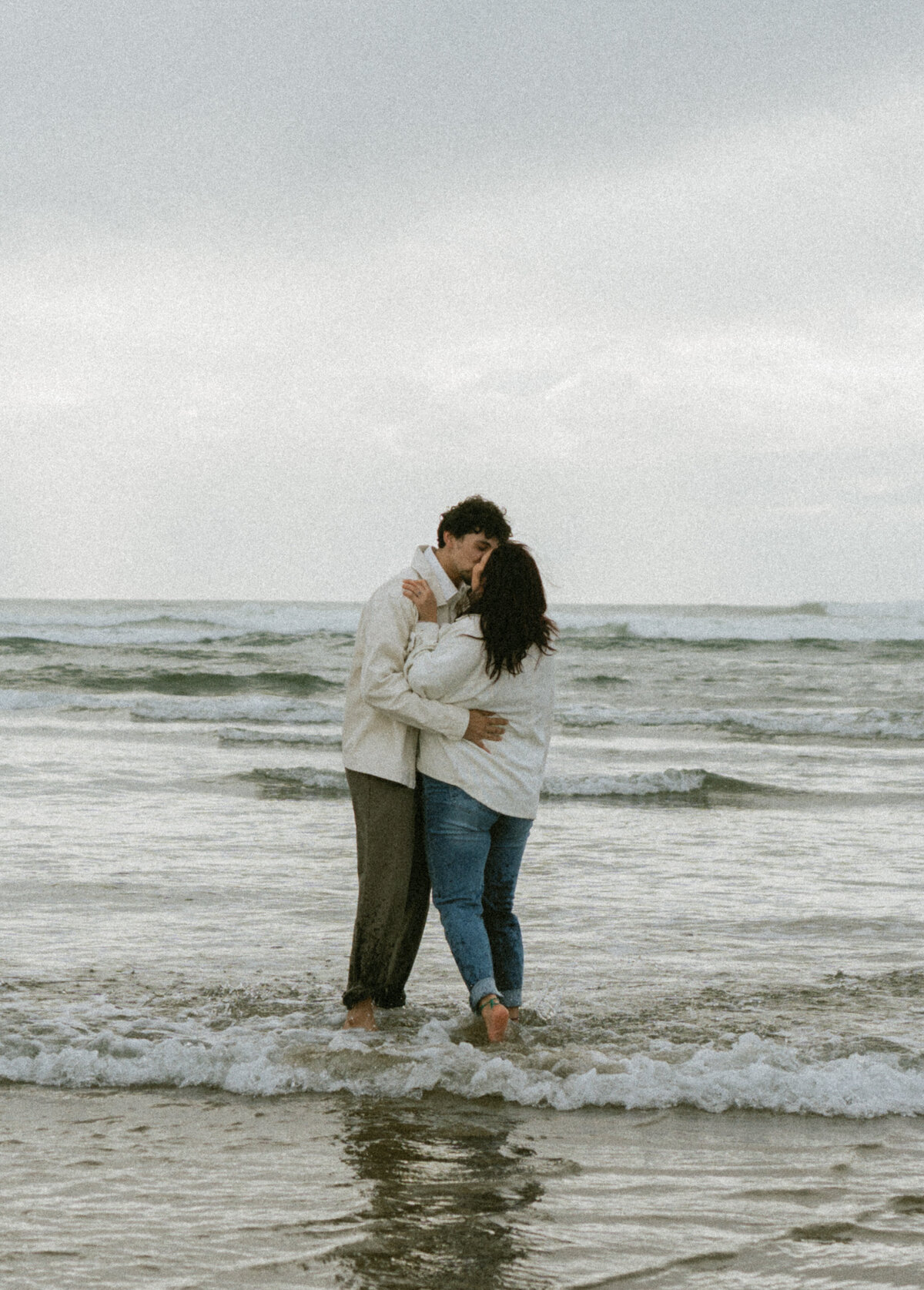 cannon beach - oregon documentary storytelling - couples sunset photos-6