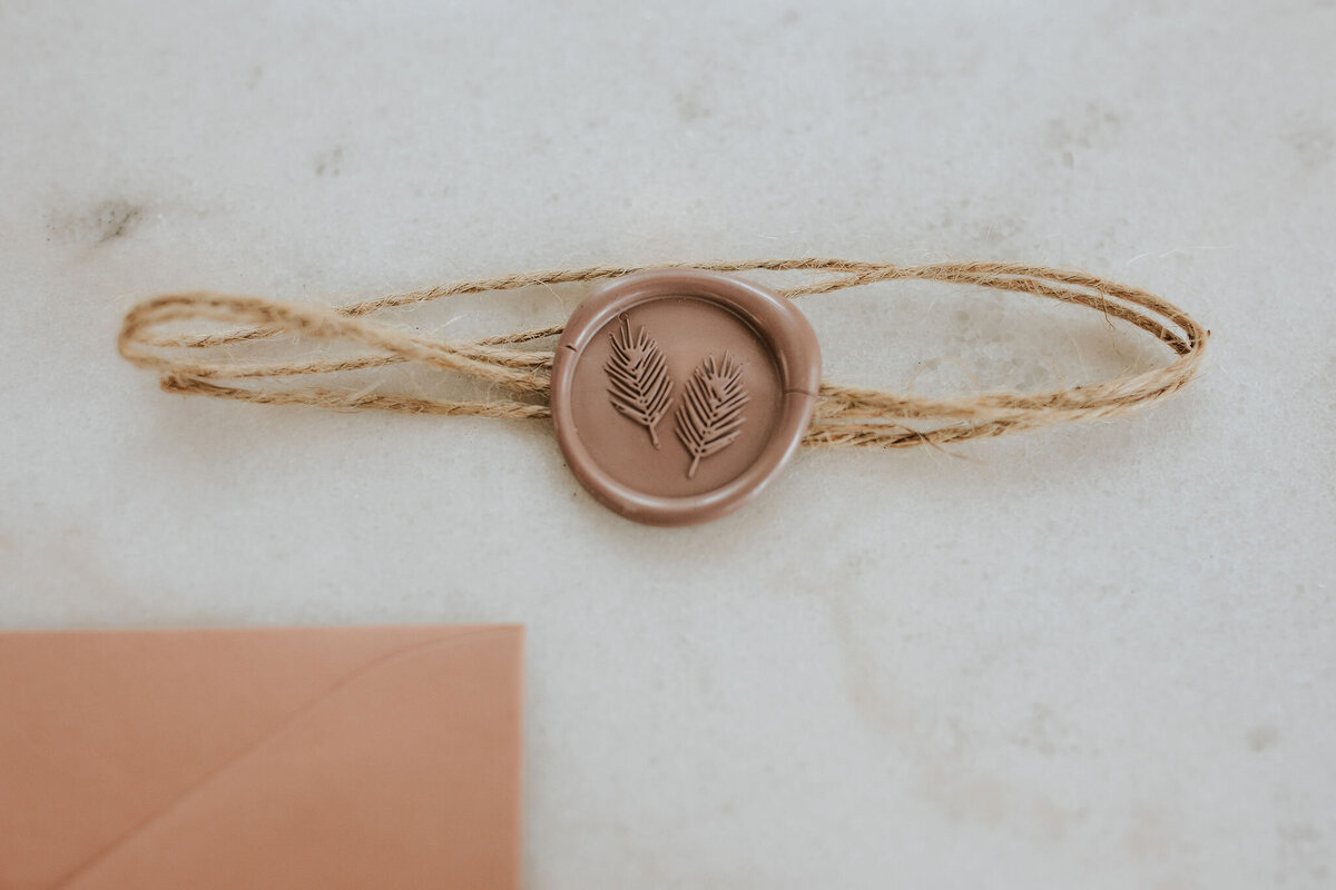 twine-wax-seal