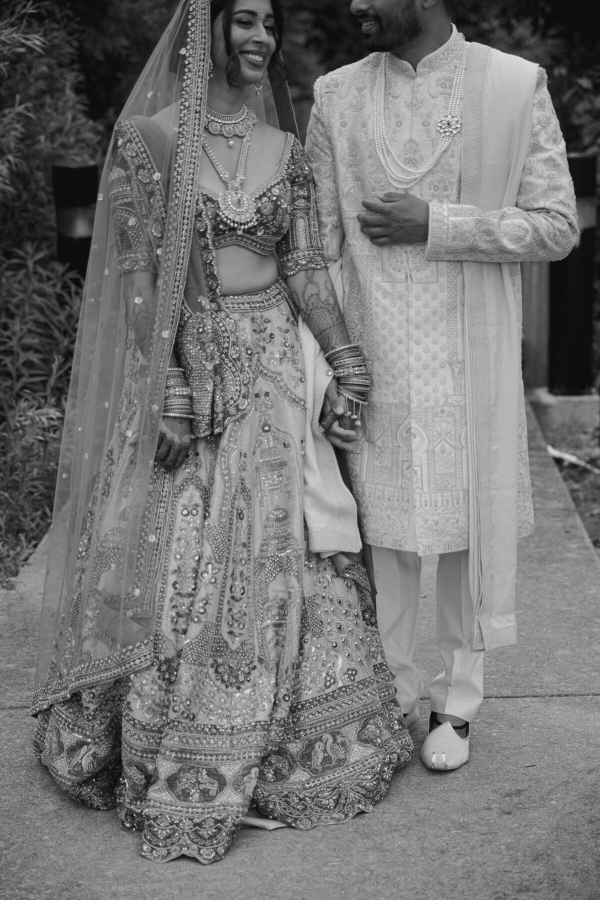 Nichole-Babiez-Photography-wedding-photographer-indian-wedding-photographer-mendhi-sangeet-baraat-luxury-chicago-illinois-marriott-schaumburg-61