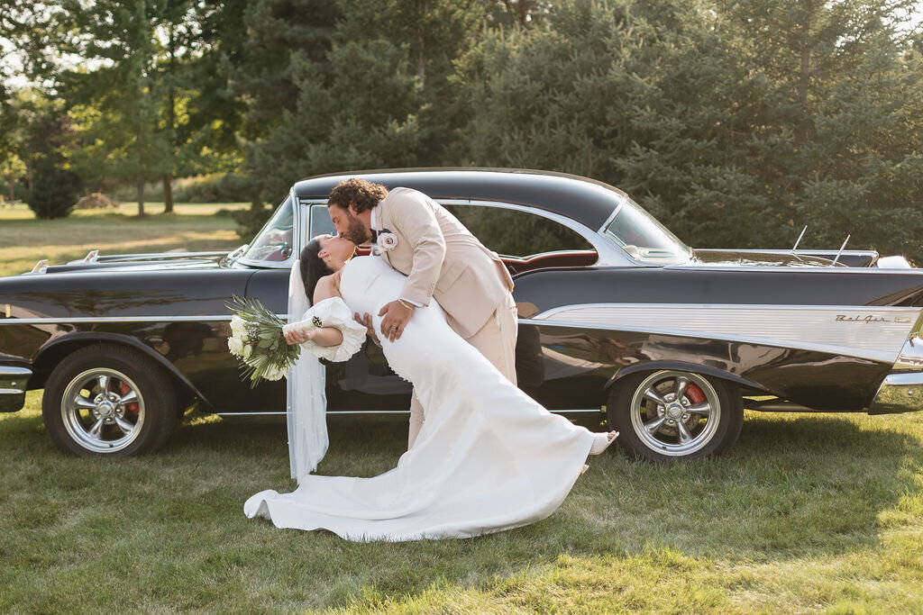 Michigan-Outdoor-Tent-Wedding (2)