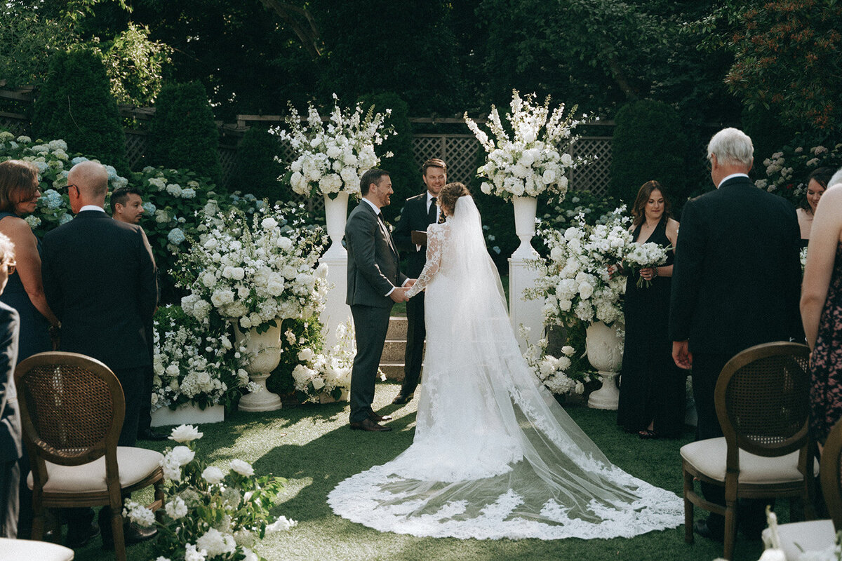 White-Admirals-House-Wedding-FLORA-NOVA-DESIGN-SEATTLE-00042