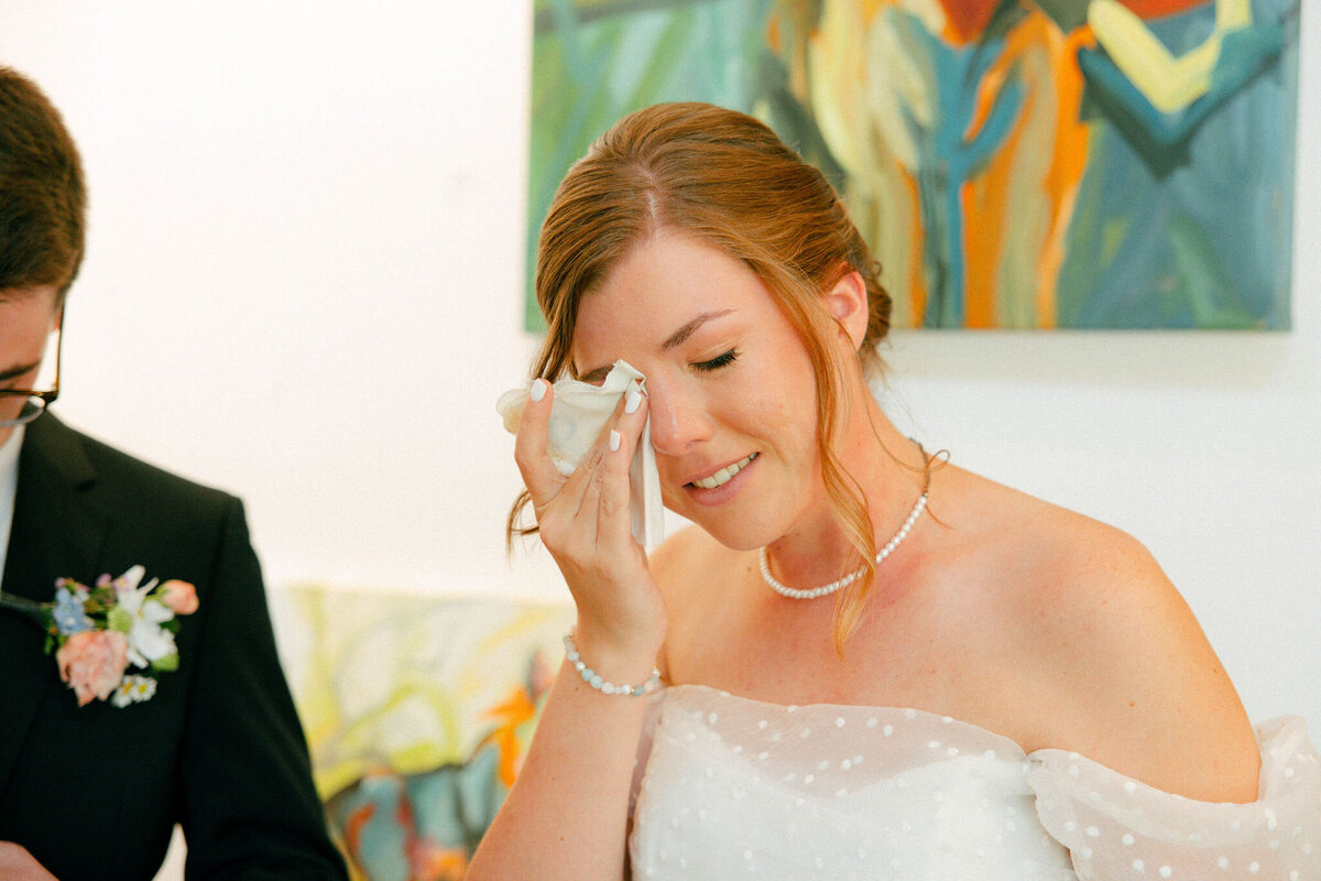 Brooke&PerronWeddingPhotos_GettingReady_AustinWeddingPhotographer_HereafterFilms-102