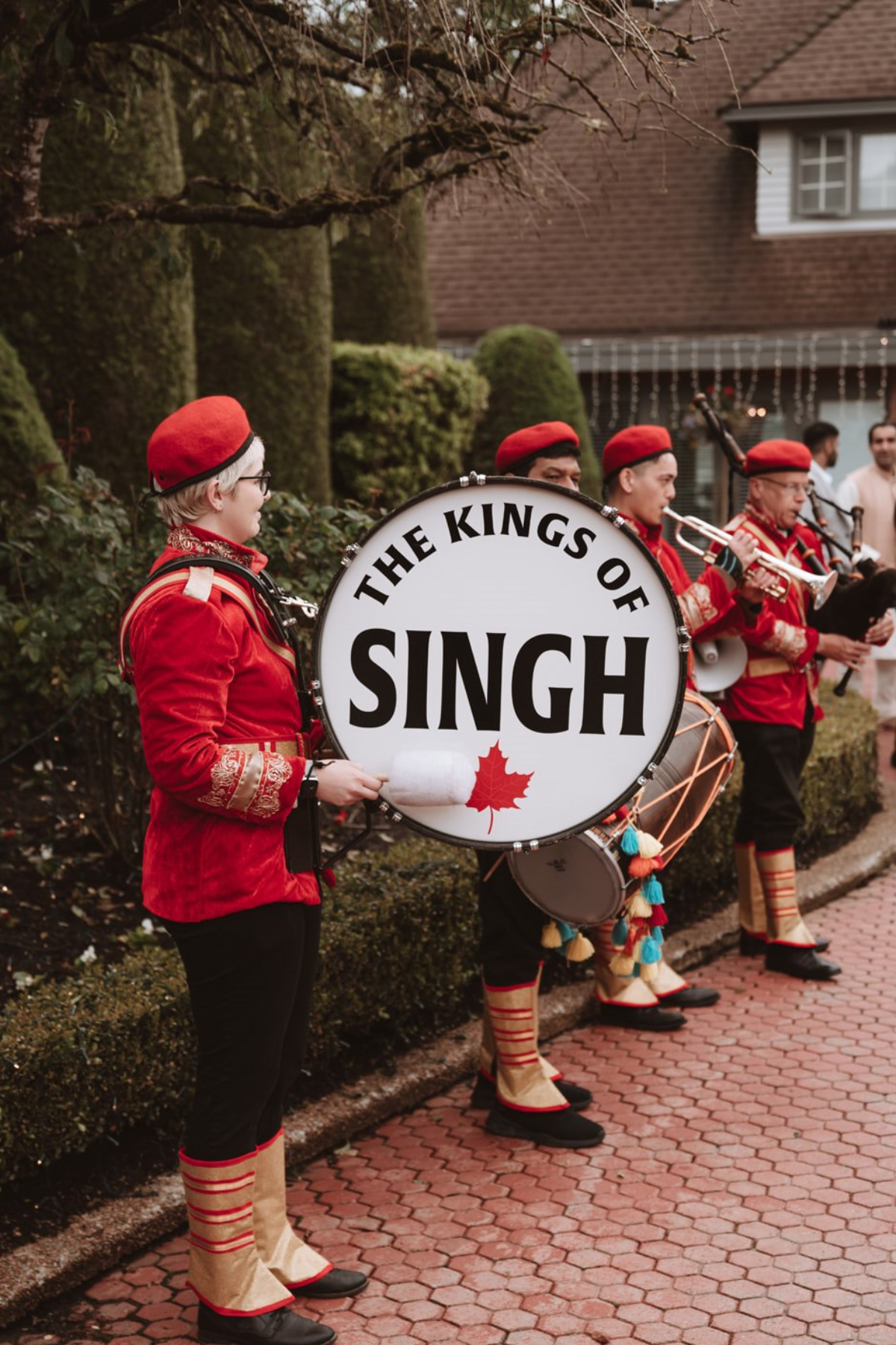 red-gold-sikh-ceremony-band