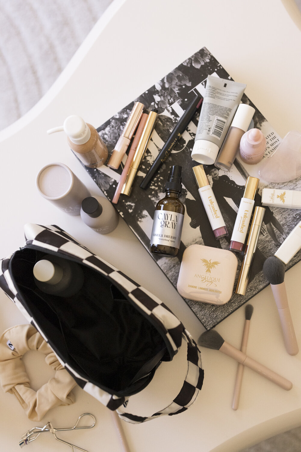 011TinyTwinkleMakeupBagsFullyAlivePhotography2025WEB