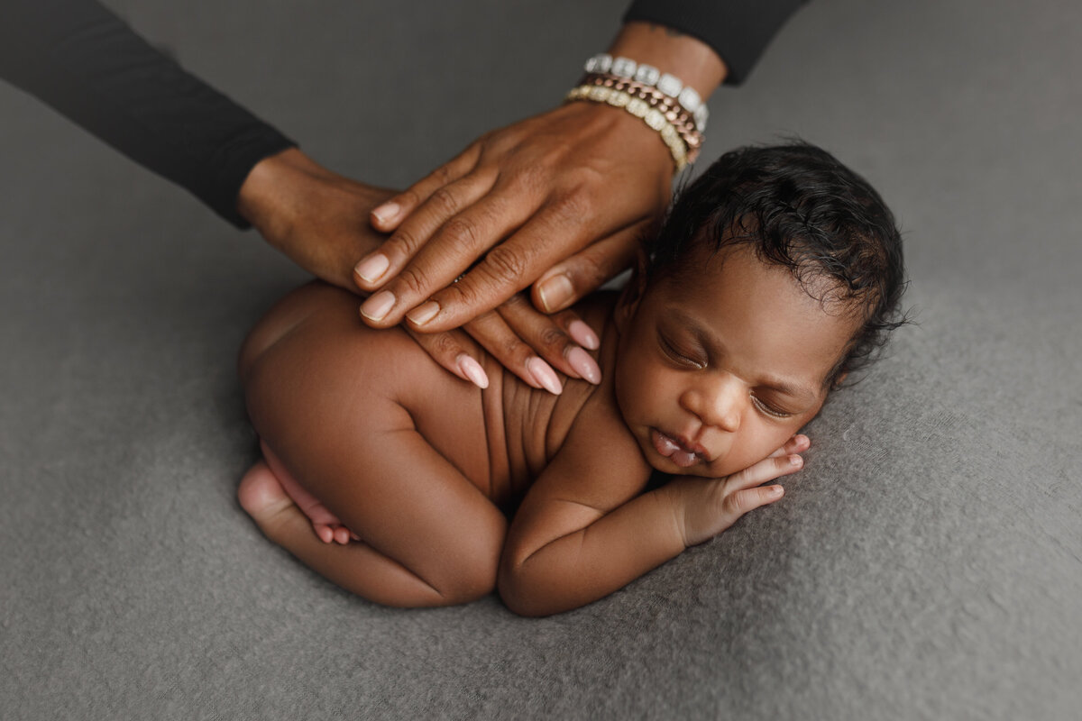 McDonough newborn photographer, Atlanta Newborn Photographer, Fayetteville newborn Photographer, Peachtree city newborn photographer, Hampton ga newborn photographer, marietta ga newborn photographer