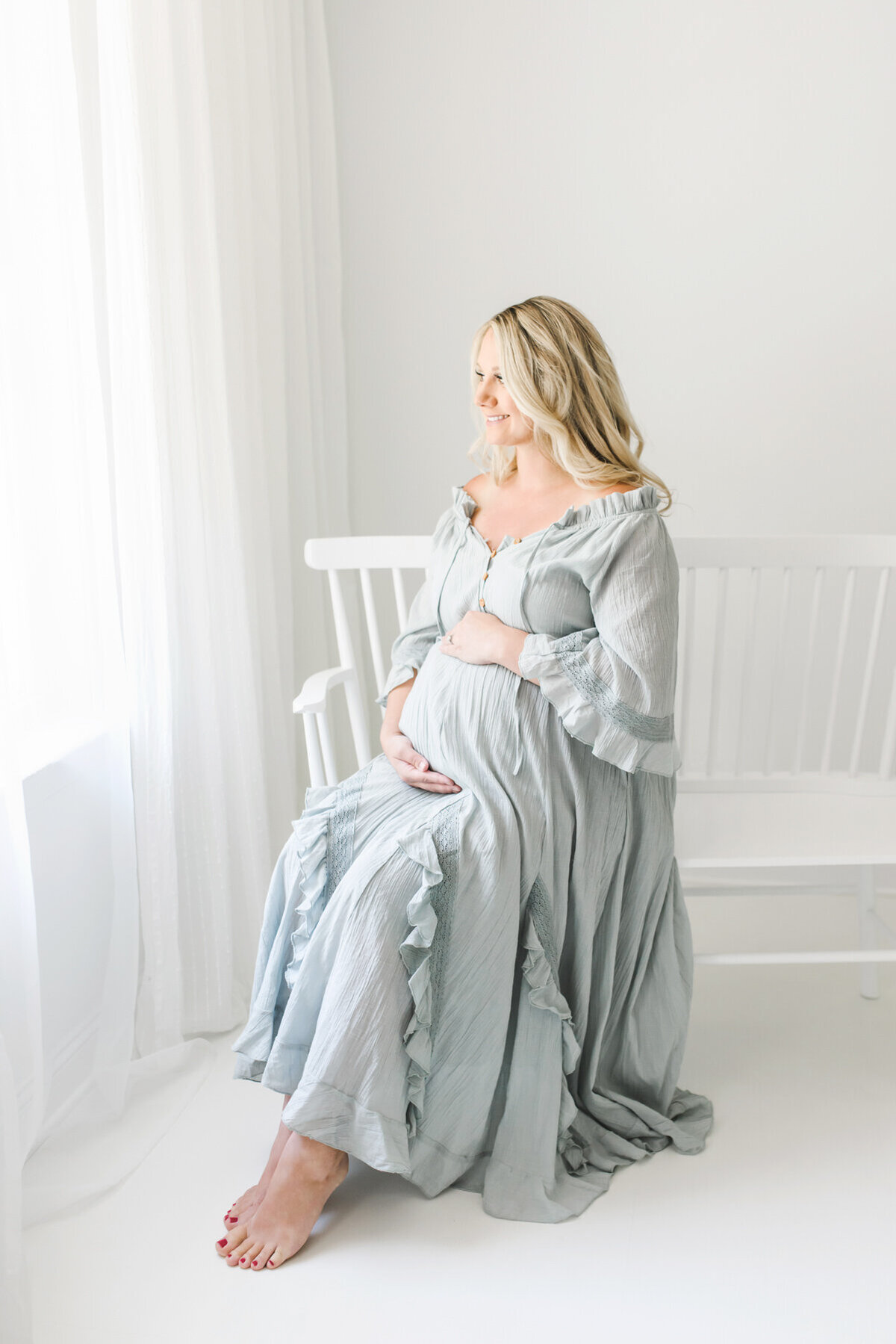 Light-Airy-Maternity-Session-25