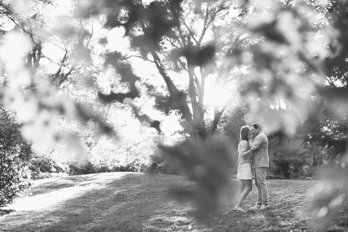 candid-boston-engagement-photographer-zev-fisher090