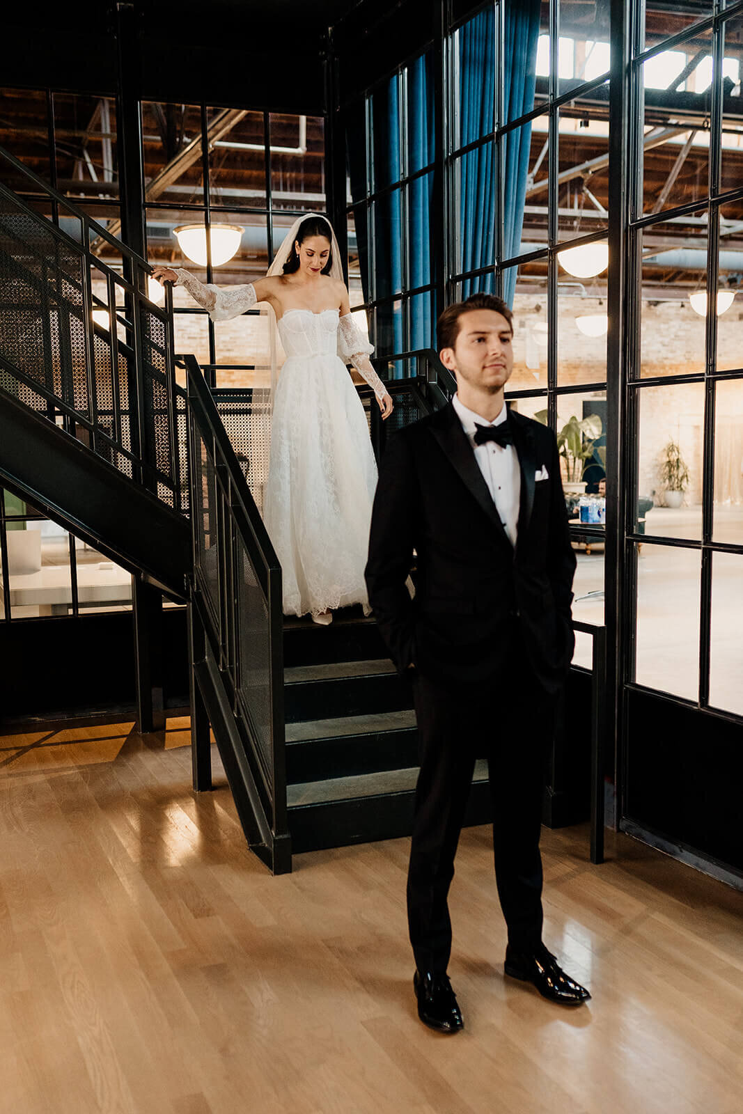 wilman-botanical-gardens-downtown-chicago-wedding-modern-023