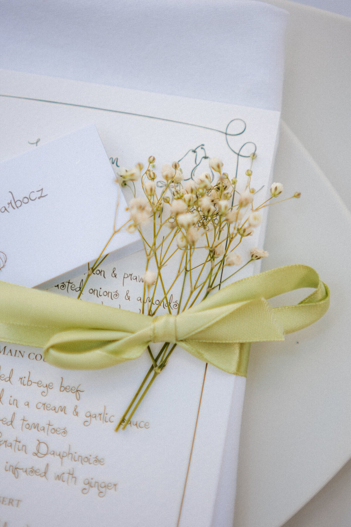 white-orchid-floral-arrangement-light-green-wedding8