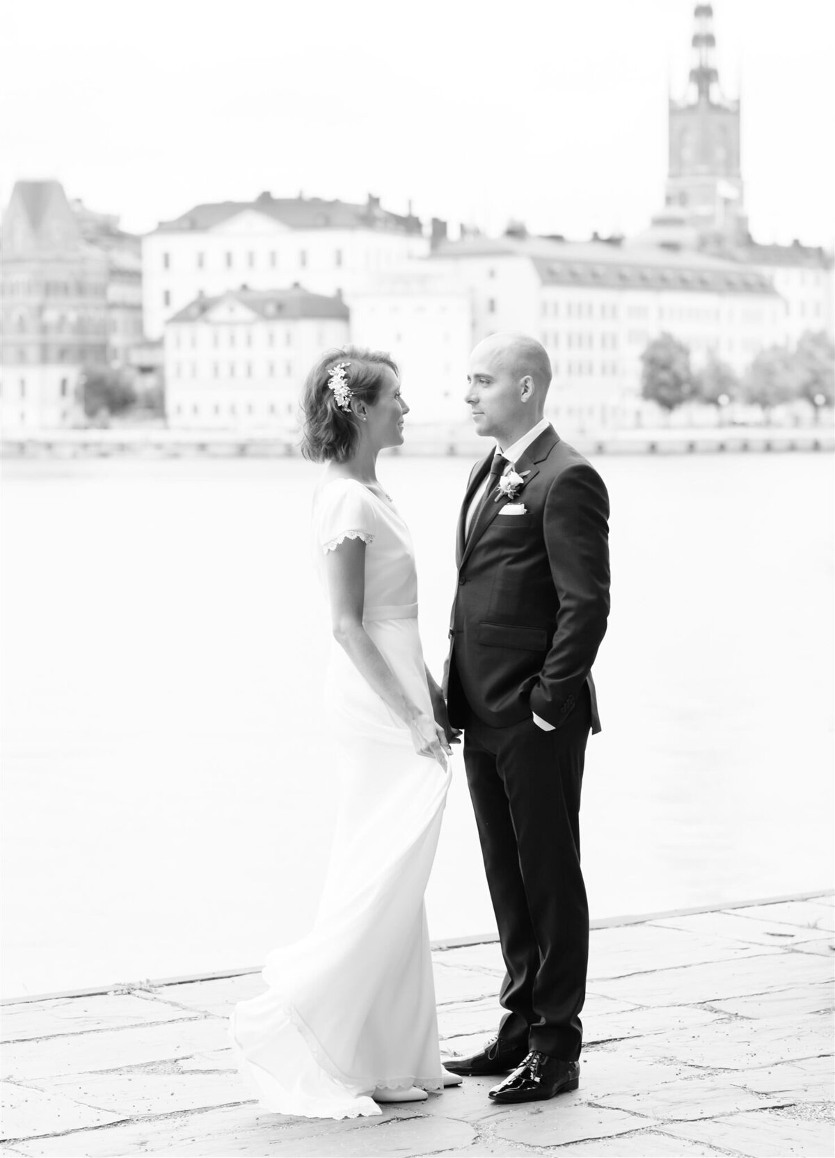 Destination Wedding Photographer in Stockholm helloalora Anna Lundgren wedding at Stockholm city hall portraits