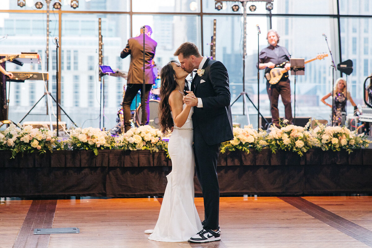 Nashville-Wedding-Country-Music-Hall-of-Fame-Wedding-106