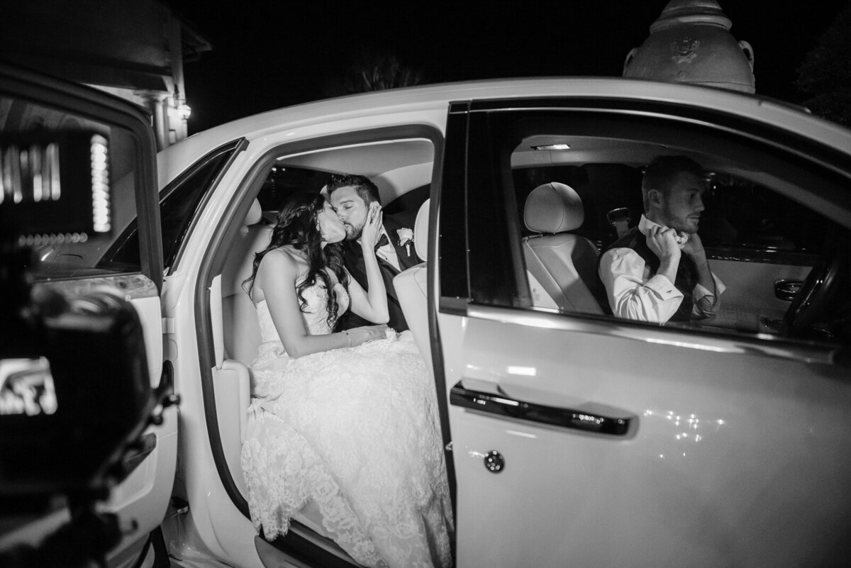 Bentley-Car-Grand-Exit-Wedding