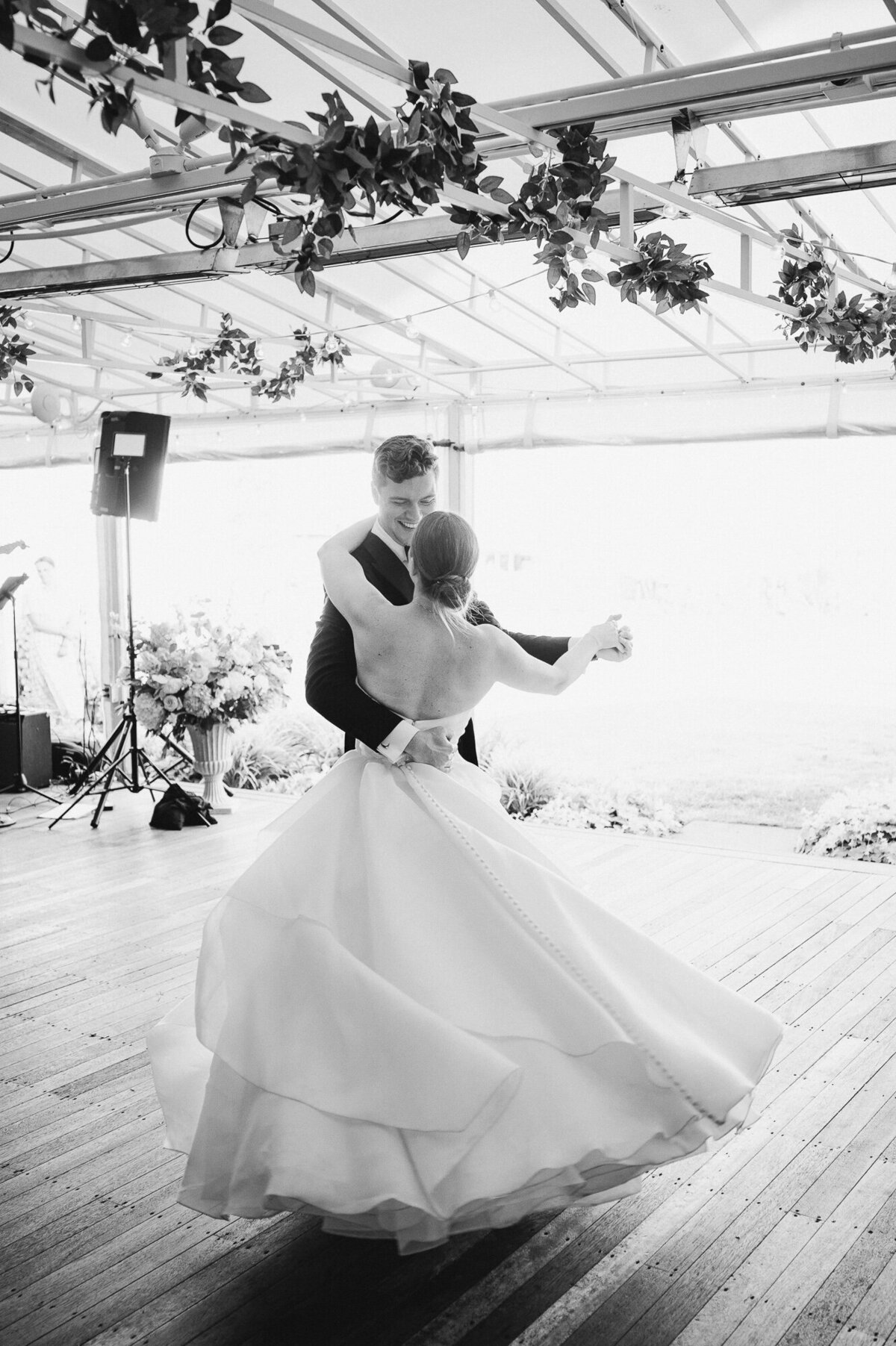 June-White-Elephant-Wedding-Zofia-044