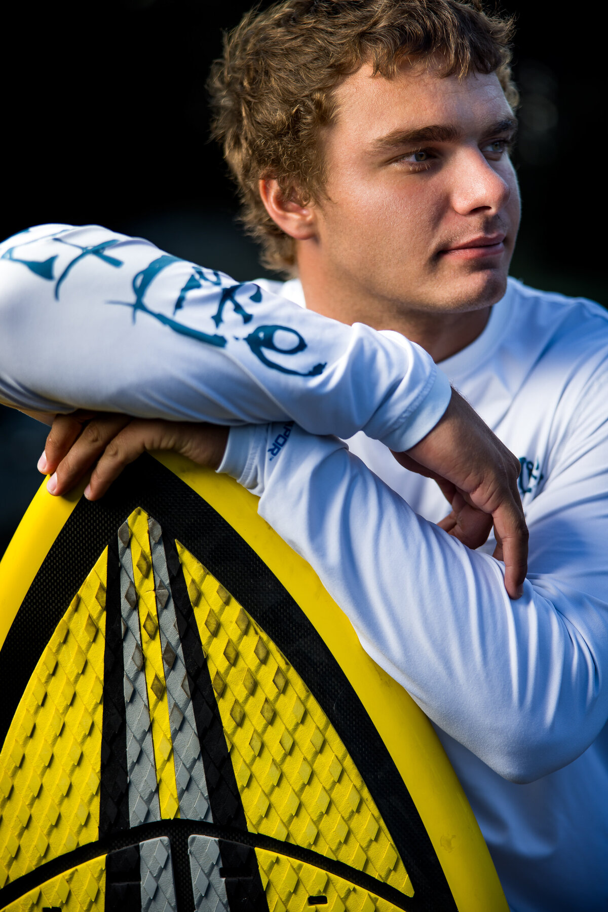 portrait-senior-highschool-wakesurf-sports