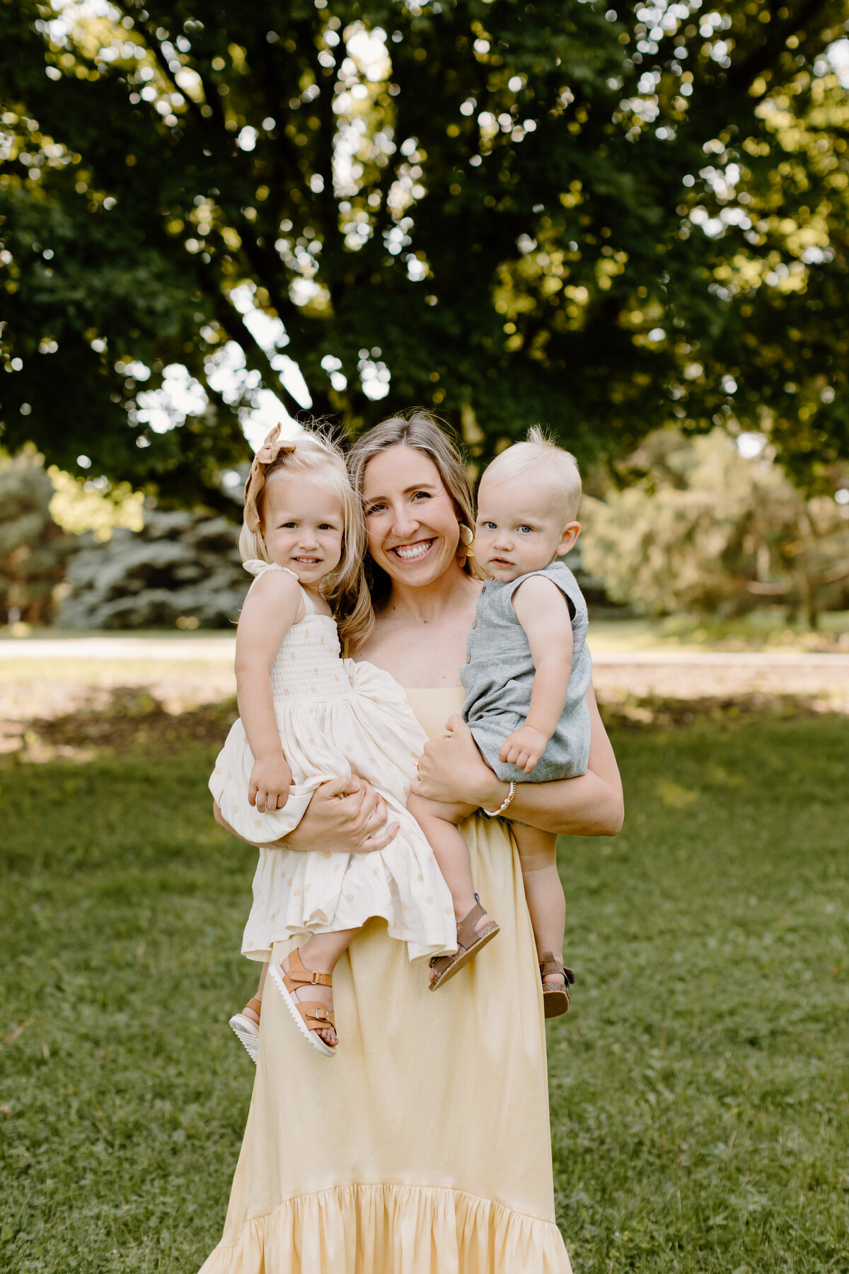 christina_ney_photography_wedding_engagement_lifestyle_photographer_dubuque_iowa_wedding_planning_assistance_adventurous_bold_laidback Family Photography20