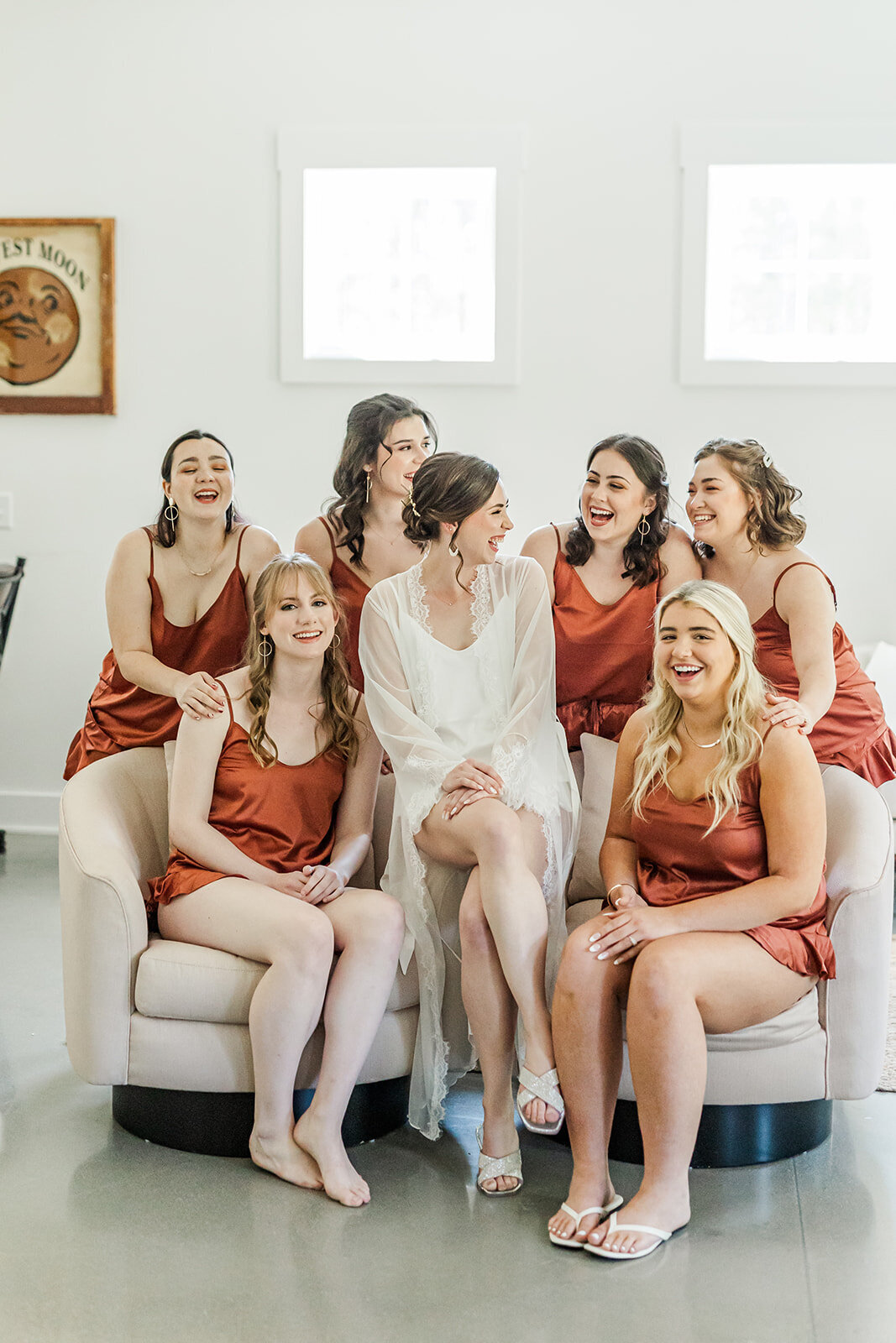 williamsburgweddingphotographer-themainofwilliamsburgwedding-getting ready emily and daniel - 1 -150