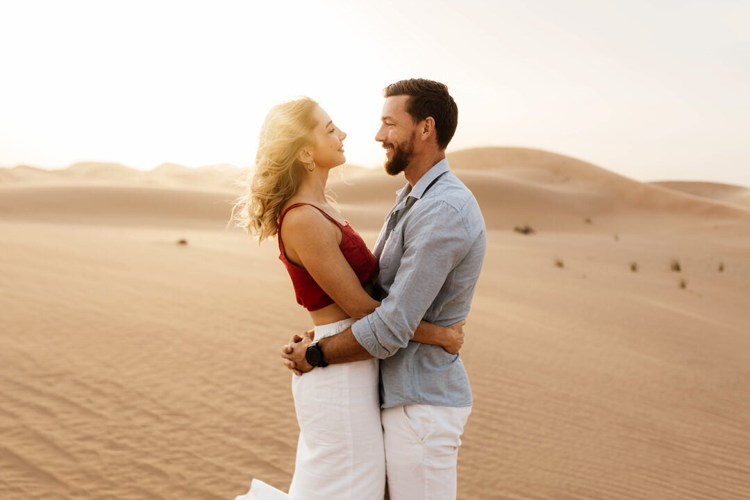 Abu-dhabi-desert-family-photo-shoot