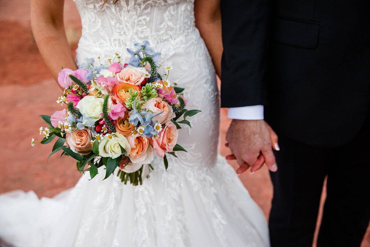 Bell_Rock_Heart_of_Sedona_Arizona_Danielle_Holman_Wedding_Photography_0007