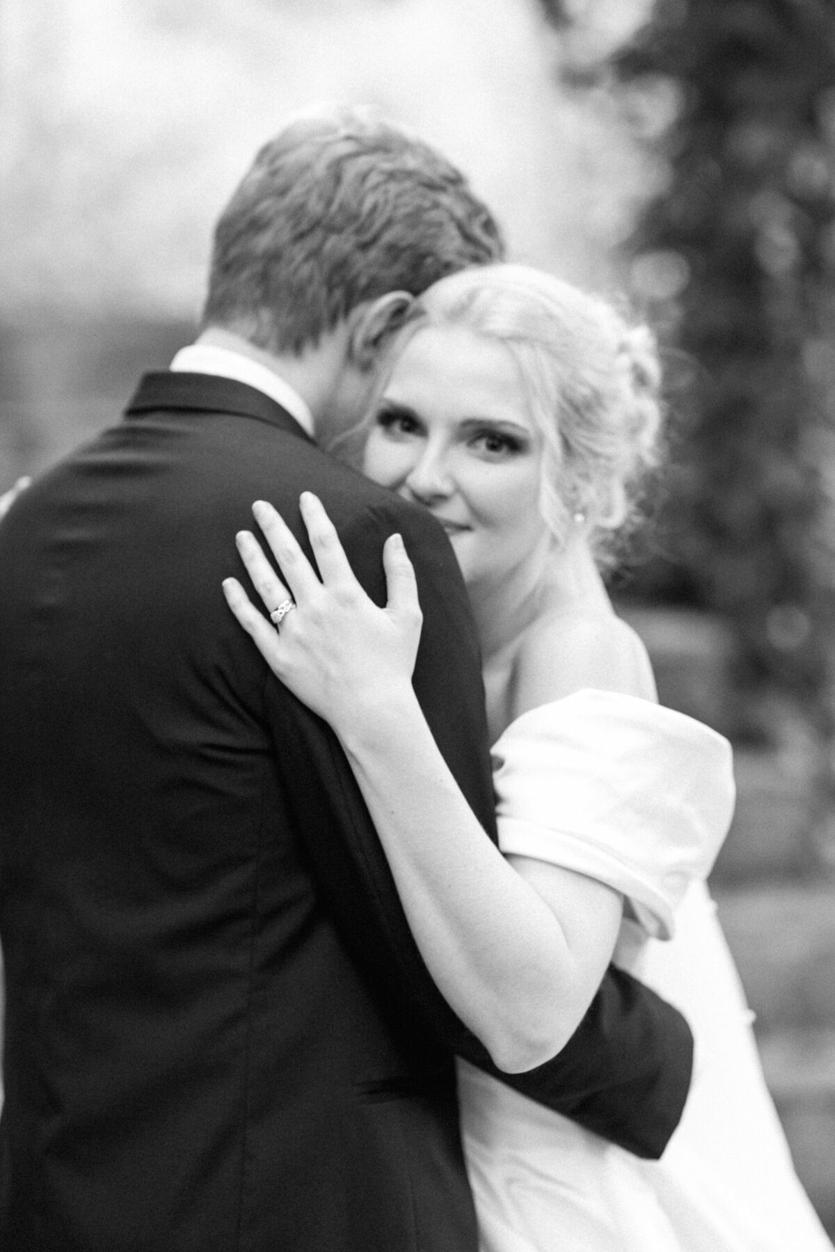 Hannah & Harrison - Dara's Garden - East Tennessee Wedding Photographer - Alaina René Photography-121