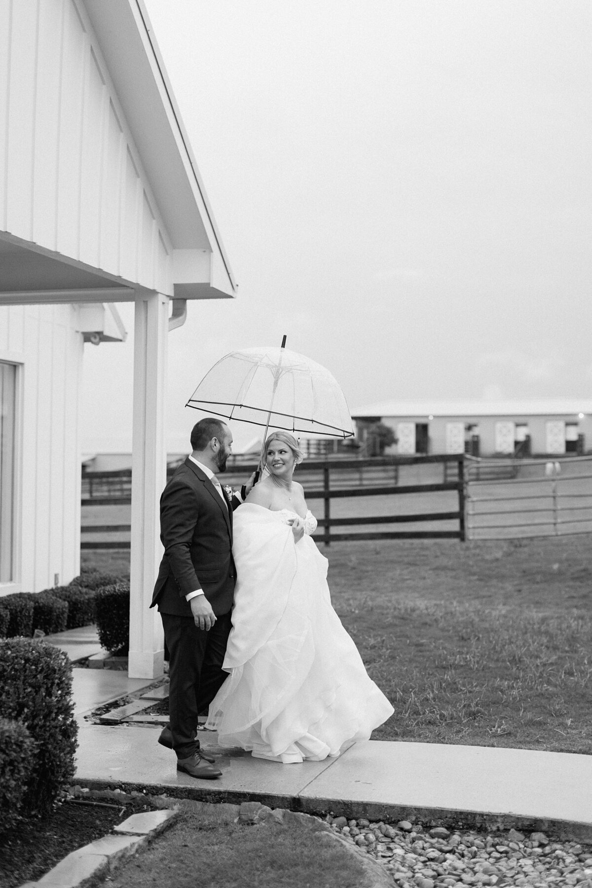 danielleandaaronsfarmhouseweddingkristinnicholephotography75