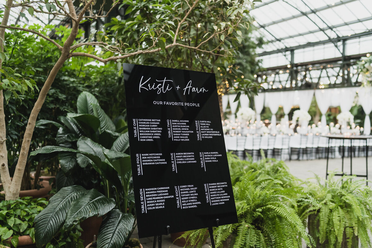 A MODERN ROMANTIC CLASSIC BLACK TIE PLANTERRA CONSERVATORY LUXURY WEDDING IN WEST BLOOMFIELD MICHIGAN BY KARI DAWSON124