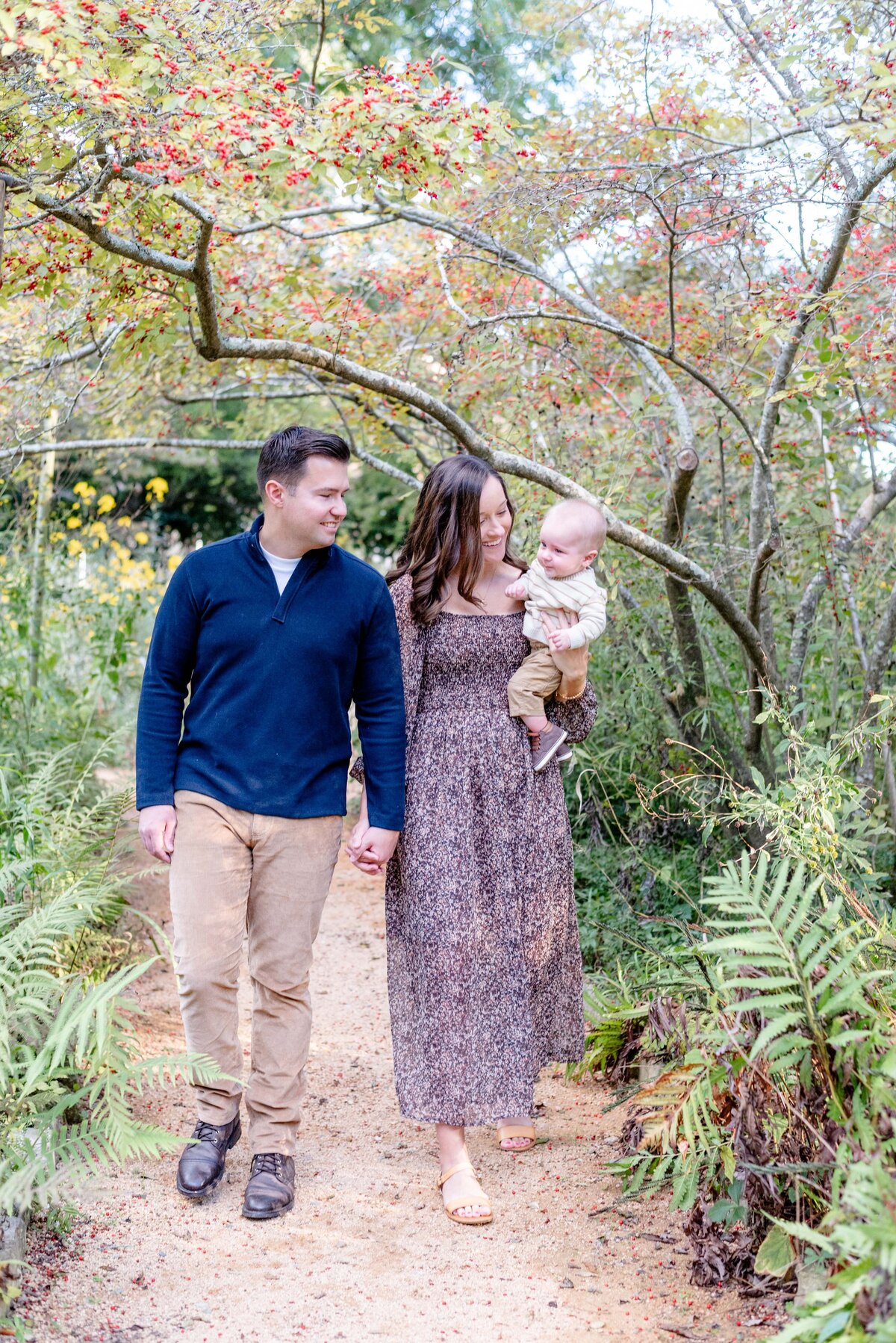 Raleigh-NC-fall-mini-session-Magnolia-and-Grace-Photography-Co-Mapleton-Coker-Arboretum-SamanthaH# (1)-15