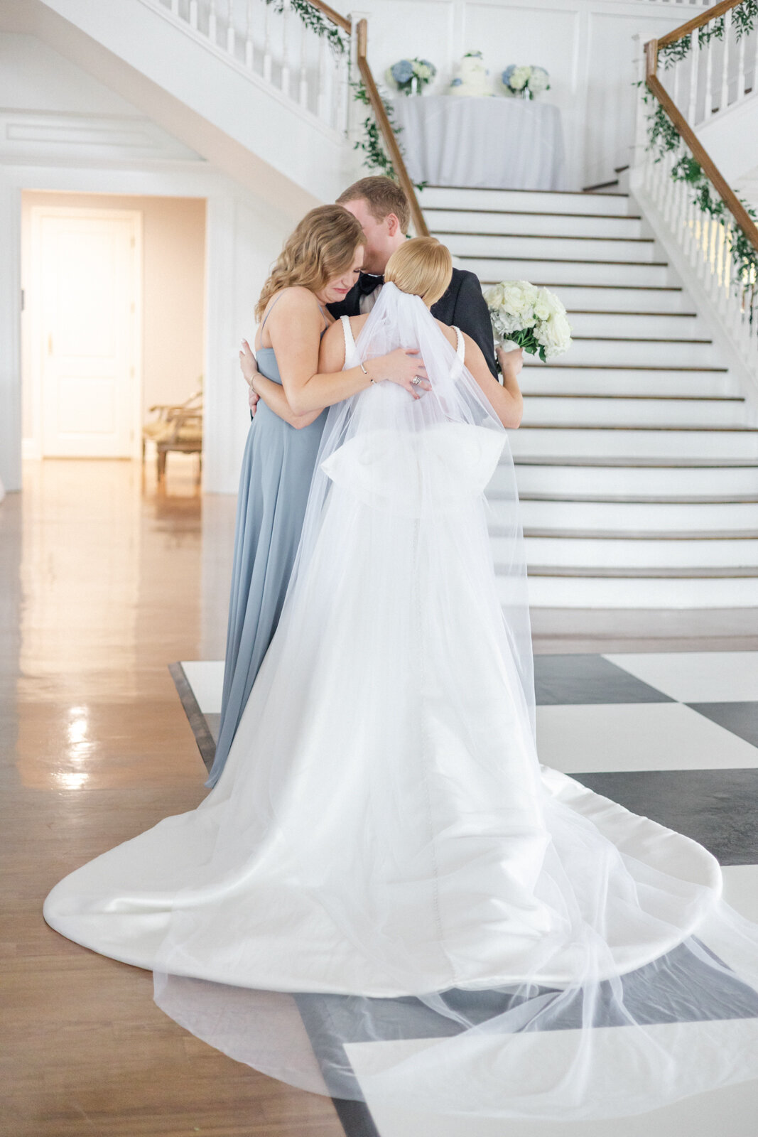 Jessica-Chole-Photography-san-antonio-wedding-photographer-austin-luxury-wedding-photographer-romantic-timeless-classic-photography-kendall-point-wedding-37