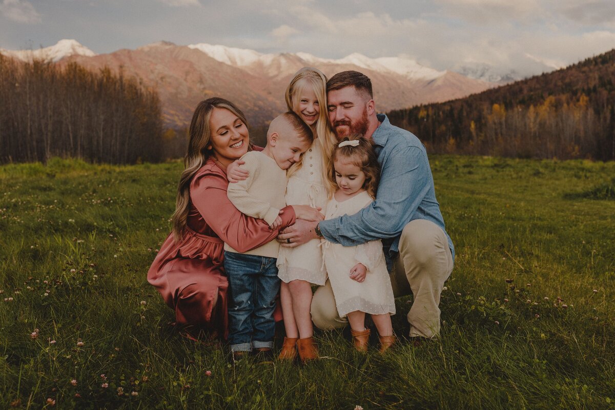 9L0A0163Alaska_EagleRiver_FamilySession