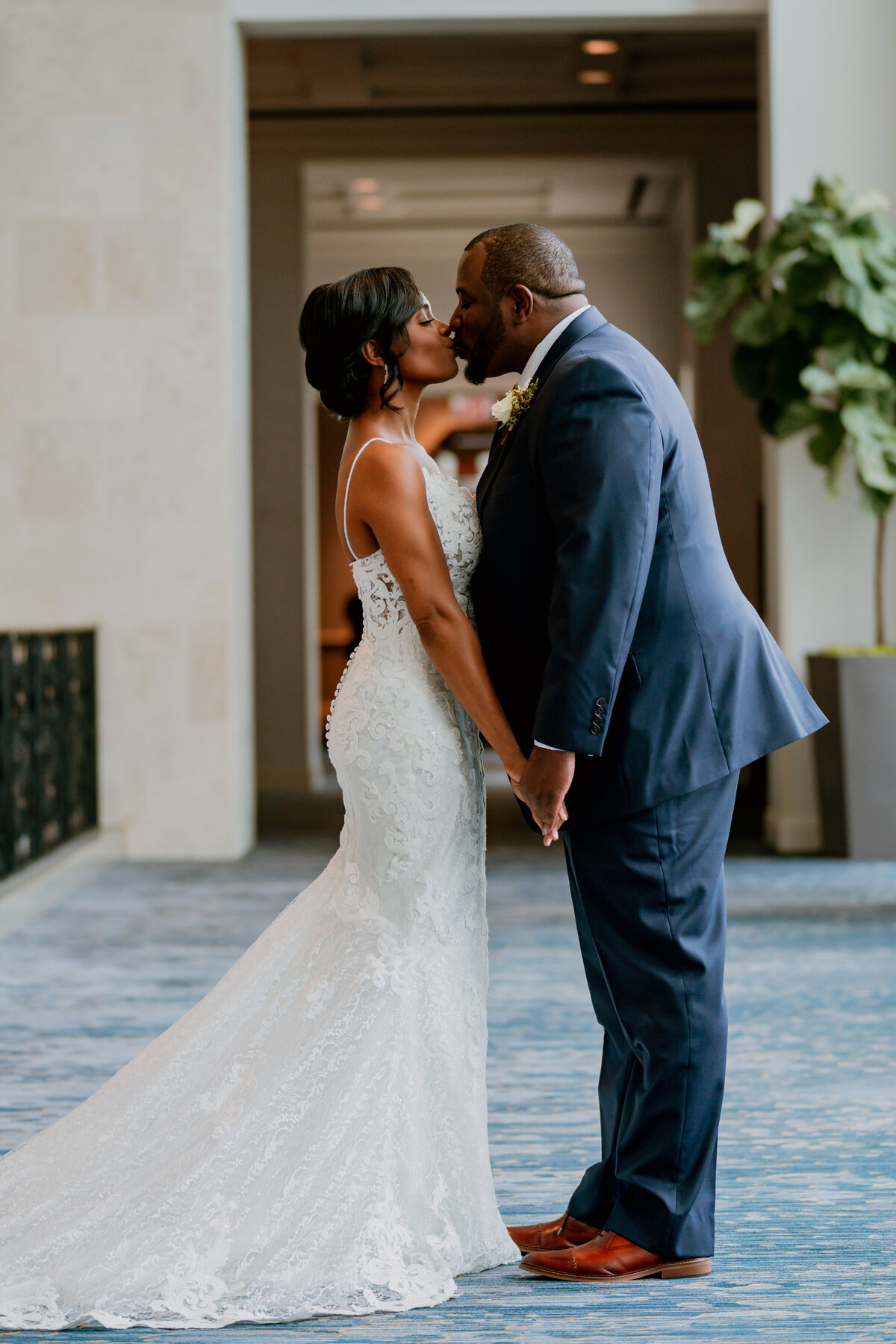 6 - Marriott Water Street Wedding Bride & Groom - Tampa Bay Wedding Planner