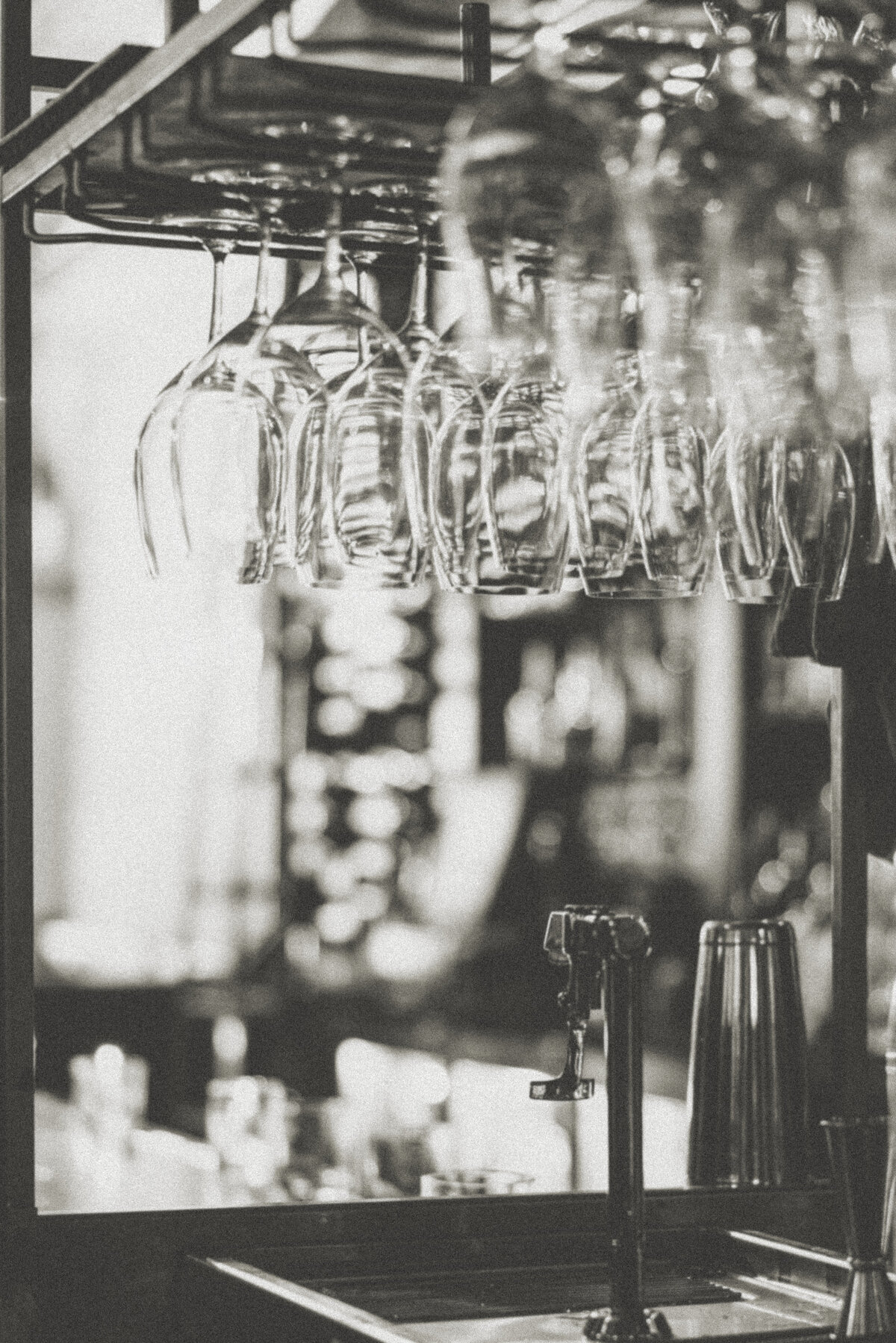 wedding reception bar at Vinology, Ann Arbor MI - https://methodandmatte.com/