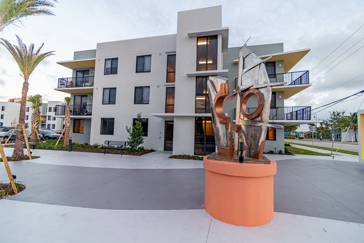 062524BERKELYPALMBEACH-2