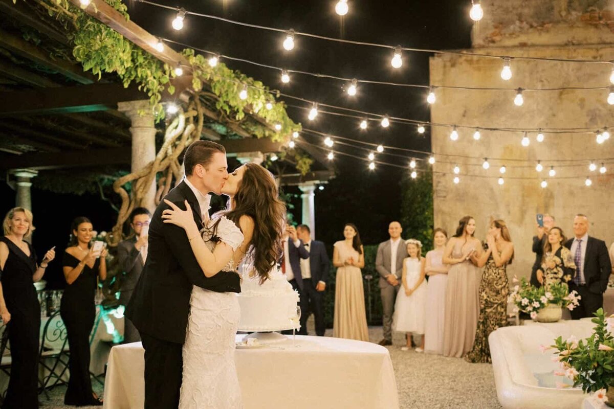 Villa-Cipressi-wedding-Lake-Como-Italy-reception-by-Julia-Kaptelova_Photography323